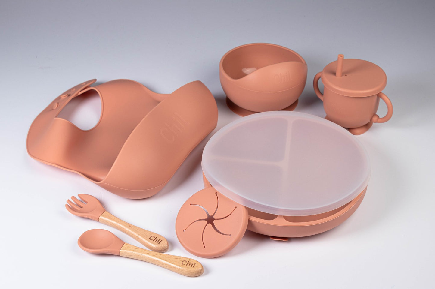 Chil tableware set with lid